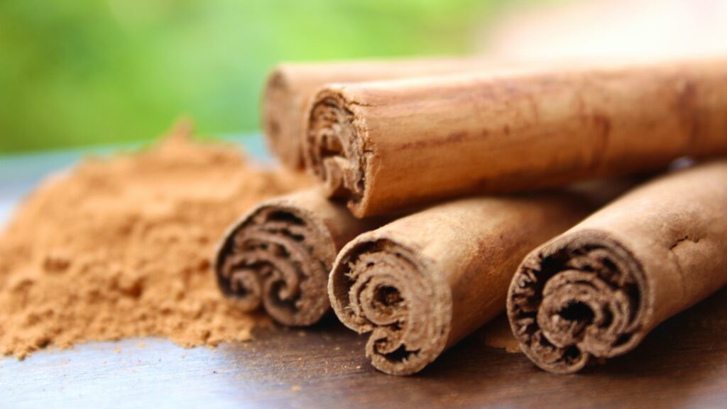 Cinnamon sticks and cinnamon powder